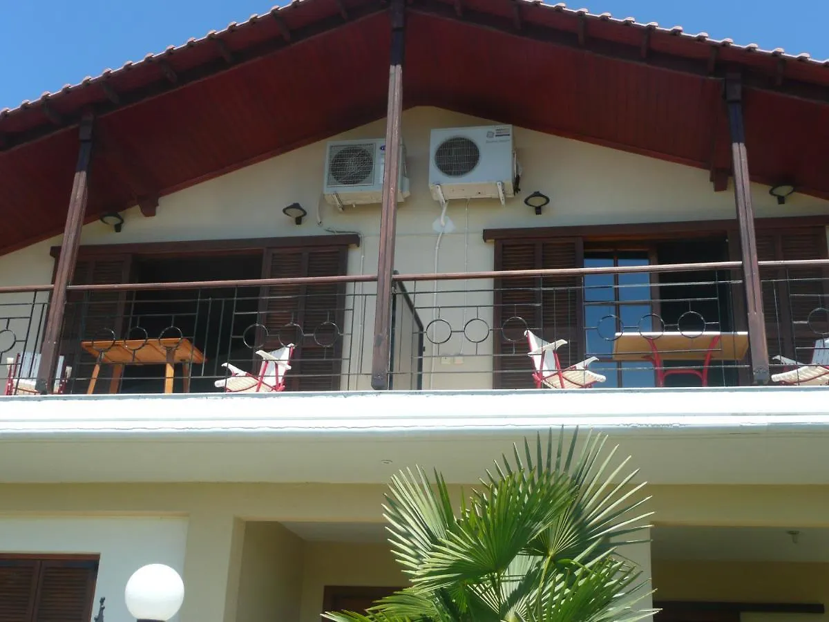 アパート Kallikratia Holiday Flat 1 Nea Kallikrateia